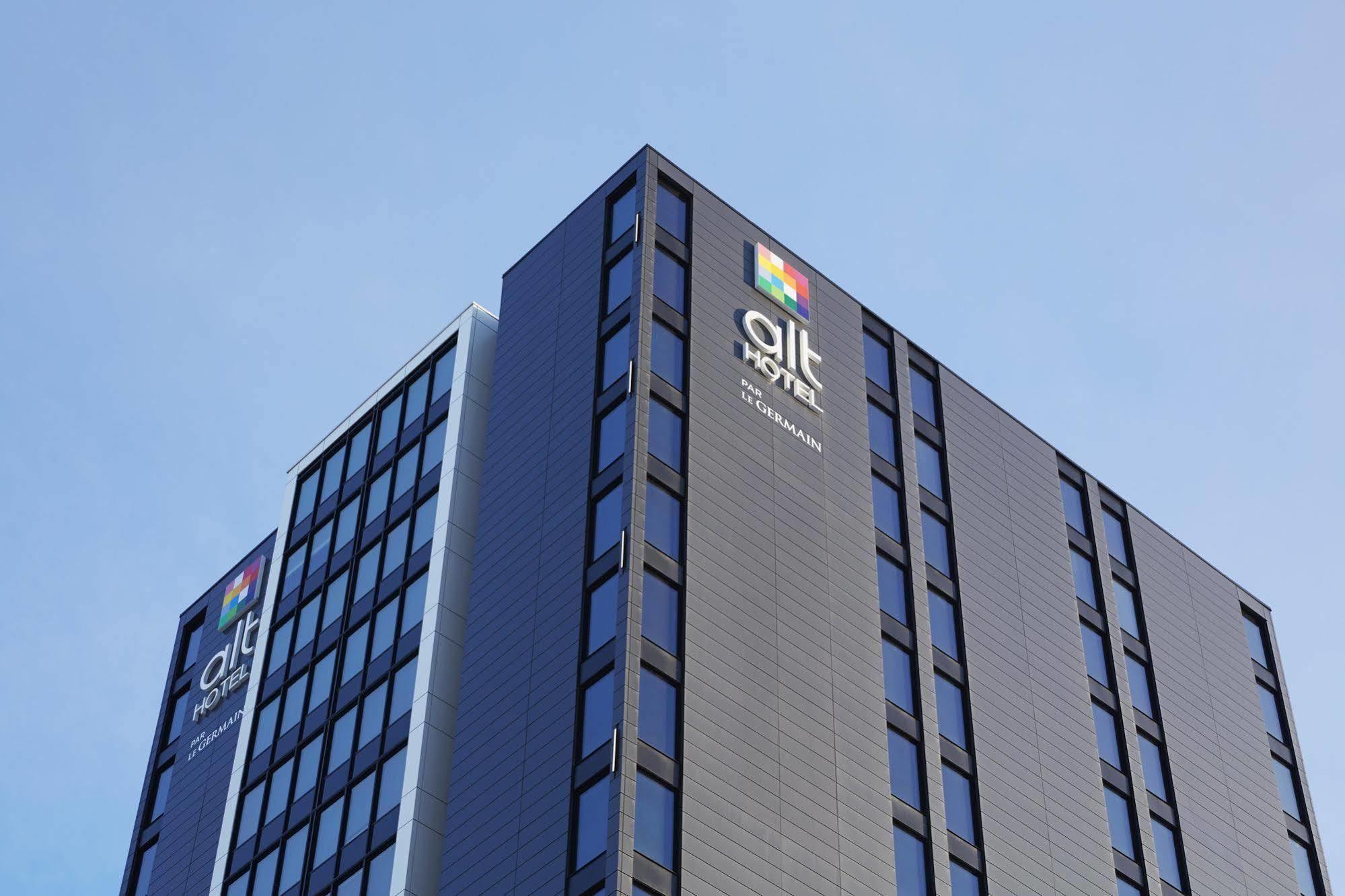 Hotel Alt Quartier Dix30 Броссар Экстерьер фото